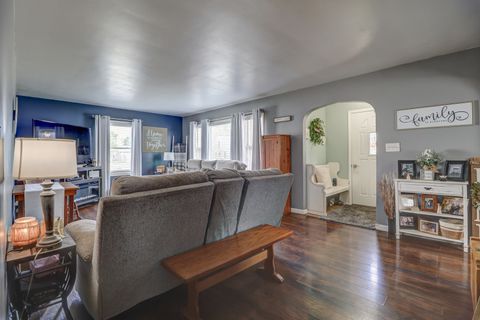 Tiny photo for 1022 13th Avenue, Fulton, IL 61252 (MLS # 12675864)