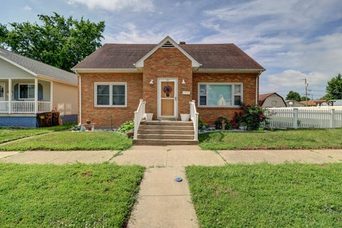 Photo of 1022 13th Avenue, Fulton, IL 61252 (MLS # 12675864)