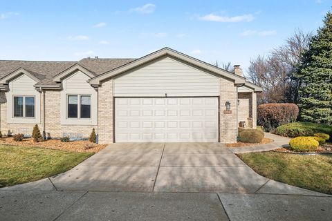 Photo of 10942 Liz Lane, Orland Park, IL 60467 (MLS # 12542660)
