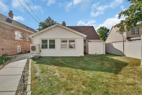 Tiny photo for 4239 Custer Avenue, Lyons, IL 60534 (MLS # 12480822)