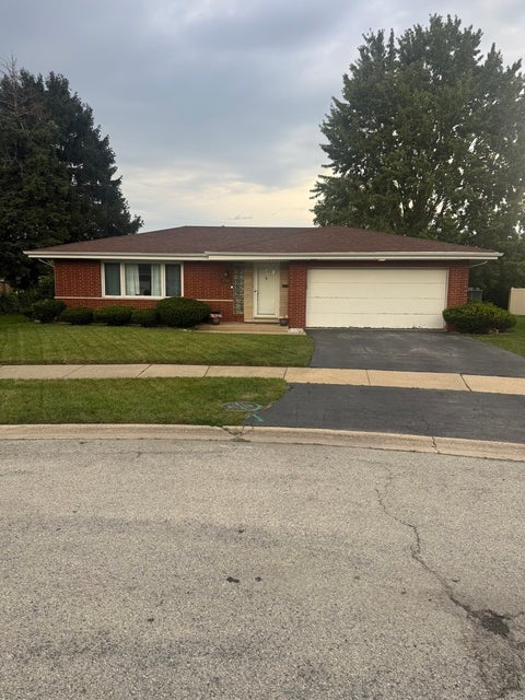 Photo of 16535 Maple Court, South Holland, IL 60473 (MLS # 12738304)