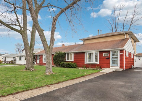 Photo of 4552 W 89th Street, Hometown, IL 60456 (MLS # 12716986)