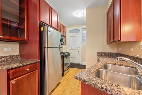 Tiny photo for 219 N Oak Park Avenue #1E, Oak Park, IL 60302 (MLS # 12571820)