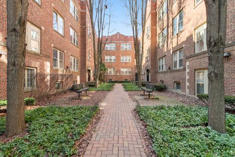 Photo of 219 N Oak Park Avenue #1E, Oak Park, IL 60302 (MLS # 12571820)