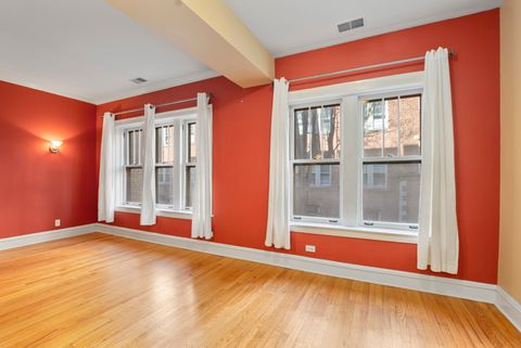 Tiny photo for 219 N Oak Park Avenue #1E, Oak Park, IL 60302 (MLS # 12571820)