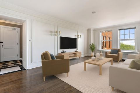 Tiny photo for 5000 N Marine Drive #7D, Chicago, IL 60640 (MLS # 12501692)