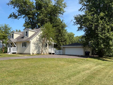 Photo of 321 Janet Avenue, Darien, IL 60561 (MLS # 12727816)
