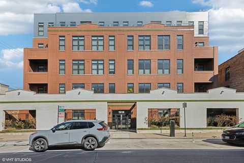 1938 W Augusta Boulevard 504 Chicago IL 60622