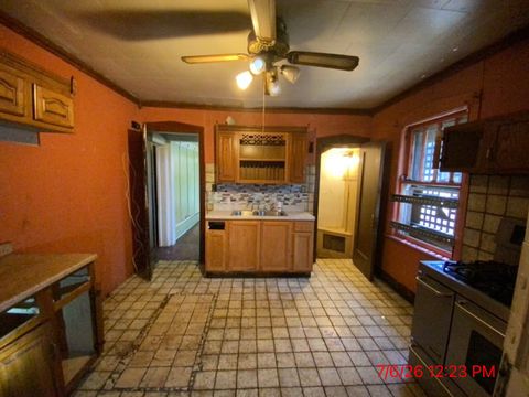 Tiny photo for 7342 S Bennett Avenue, Chicago, IL 60649 (MLS # 12715987)