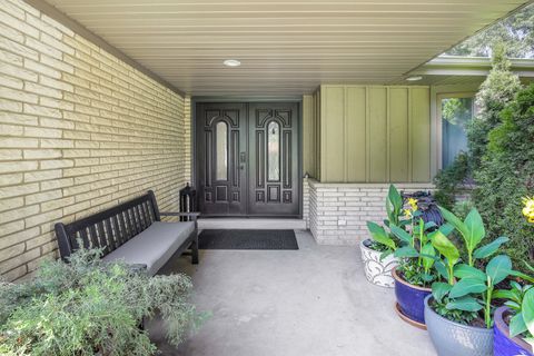 Tiny photo for 372 Longacres Lane, Palatine, IL 60067 (MLS # 12433283)