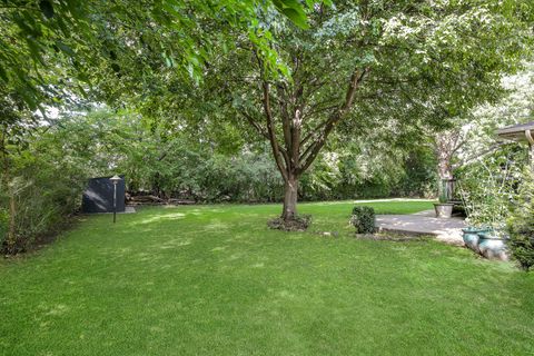 Tiny photo for 372 Longacres Lane, Palatine, IL 60067 (MLS # 12433283)