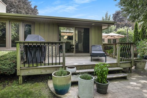 Tiny photo for 372 Longacres Lane, Palatine, IL 60067 (MLS # 12433283)