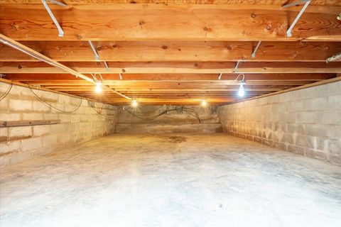 Tiny photo for 14509 Twin Grove Road, Bloomington, IL 61705 (MLS # 12510710)