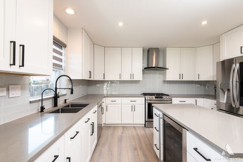 Tiny photo for 693 Harp Avenue, Volo, IL 60073 (MLS # 12550337)