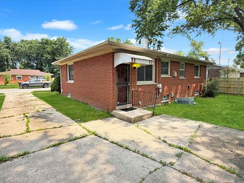 Tiny photo for 334 Hickory Street, Chicago Heights, IL 60411 (MLS # 12708764)