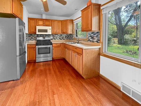 Tiny photo for 334 Hickory Street, Chicago Heights, IL 60411 (MLS # 12708764)