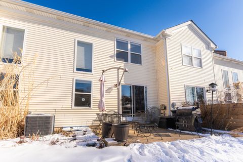 Tiny photo for 906 Ainsley Drive #4, West Chicago, IL 60185 (MLS # 12554285)