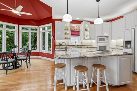 Tiny photo for 25022 W Palmer Court, Antioch, IL 60002 (MLS # 12762369)
