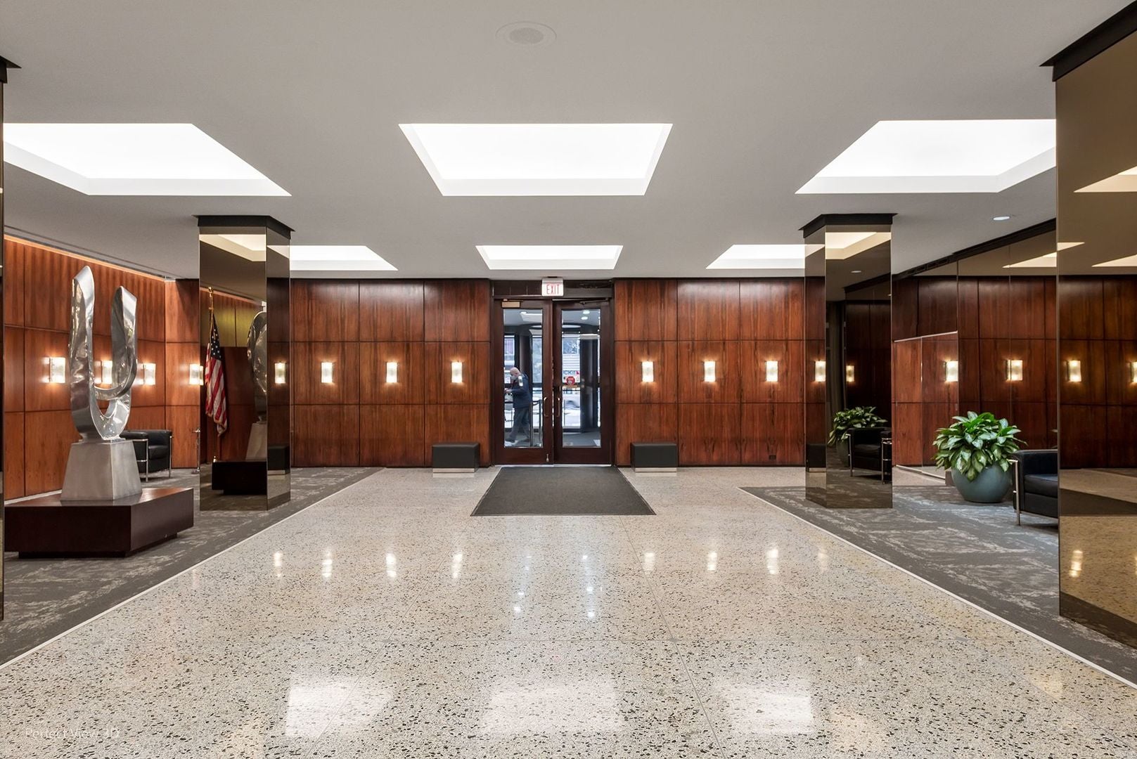 535 N Michigan Avenue 2503