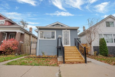 4827 W Crystal Street Chicago IL 60651