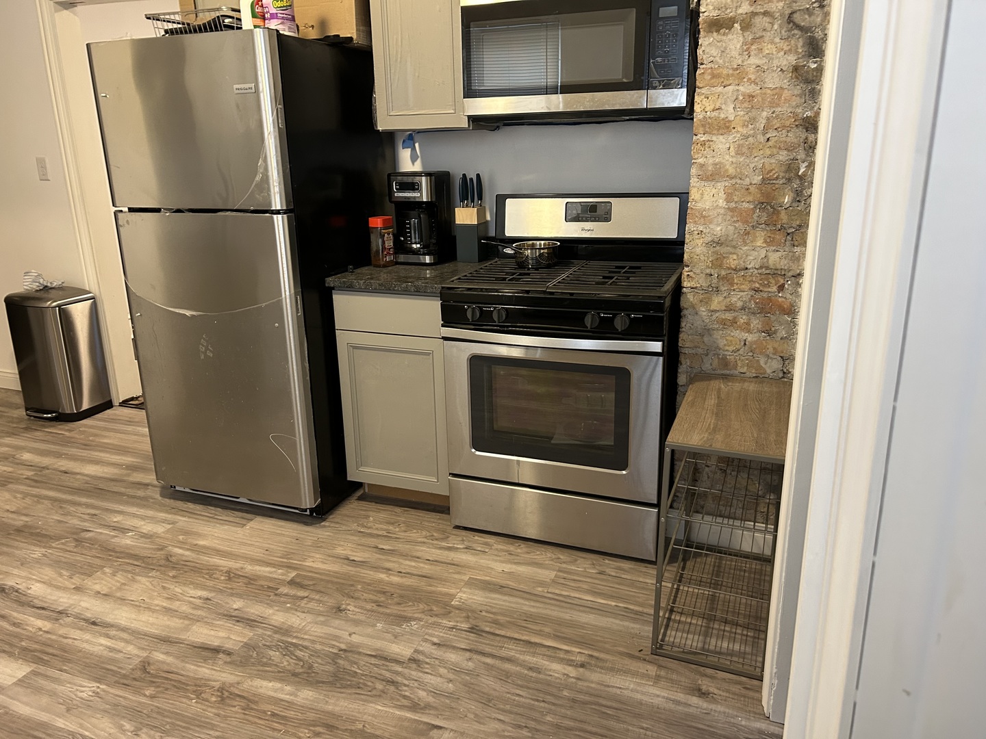 2718 E 78th Street - Photo 2