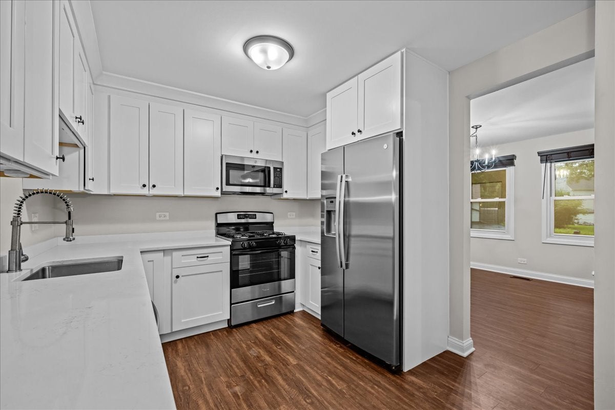2690 CROSSCREEK Court