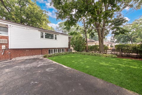 Tiny photo for 112 N Broadway Avenue, Park Ridge, IL 60068 (MLS # 12711340)