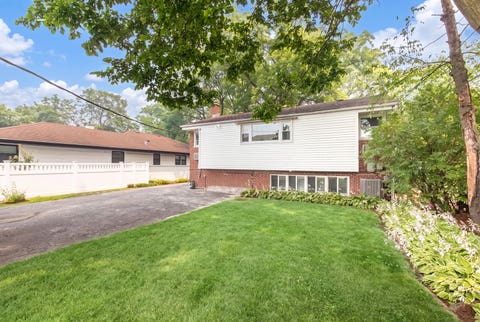 Tiny photo for 112 N Broadway Avenue, Park Ridge, IL 60068 (MLS # 12711340)