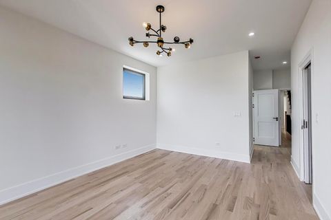 Tiny photo for 2307 W Foster Avenue #2, Chicago, IL 60625 (MLS # 12534545)