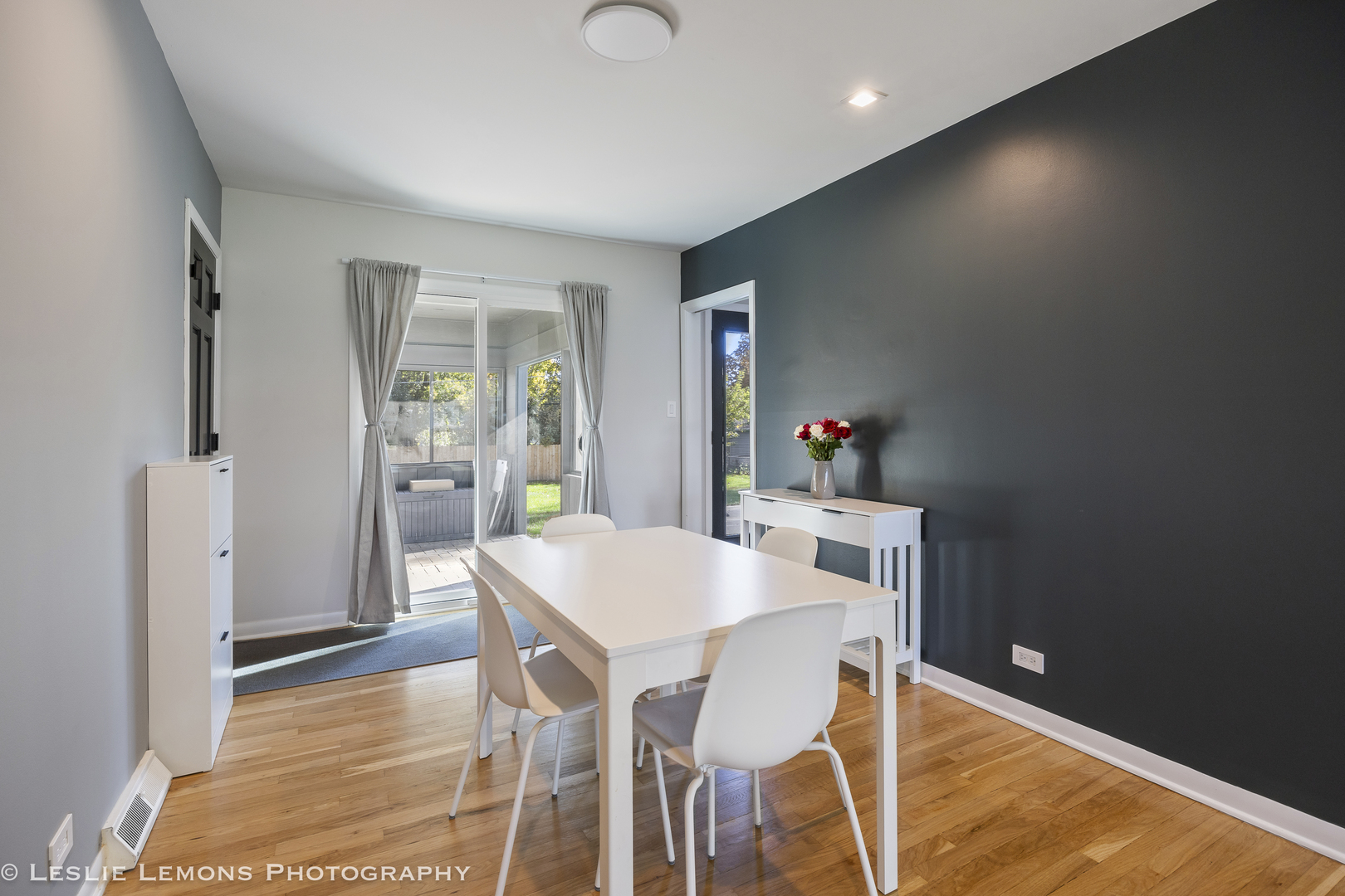 1S325 Buttercup Lane