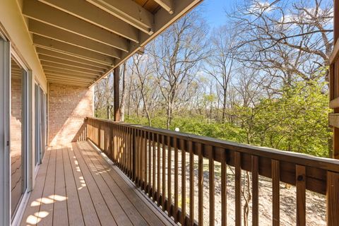 Tiny photo for 5821 Oakwood Drive #A, Lisle, IL 60532 (MLS # 12645053)
