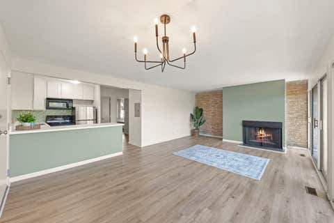 Tiny photo for 5821 Oakwood Drive #A, Lisle, IL 60532 (MLS # 12645053)
