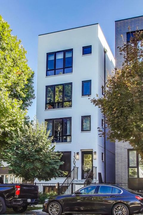 Photo of 1363 W Hubbard Street #1, Chicago, IL 60642 (MLS # 12558135)