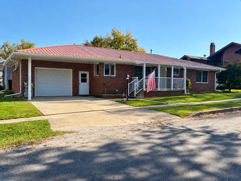 Photo of 520 N Quincy Street, Clinton, IL 61727 (MLS # 12791185)