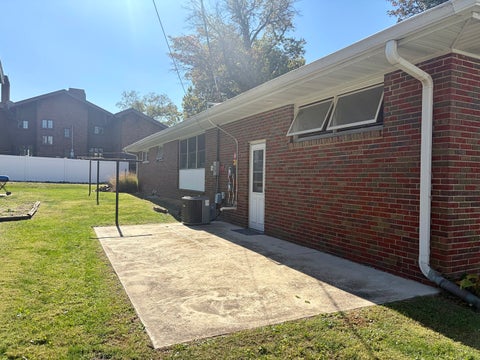 Tiny photo for 520 N Quincy Street, Clinton, IL 61727 (MLS # 12791185)