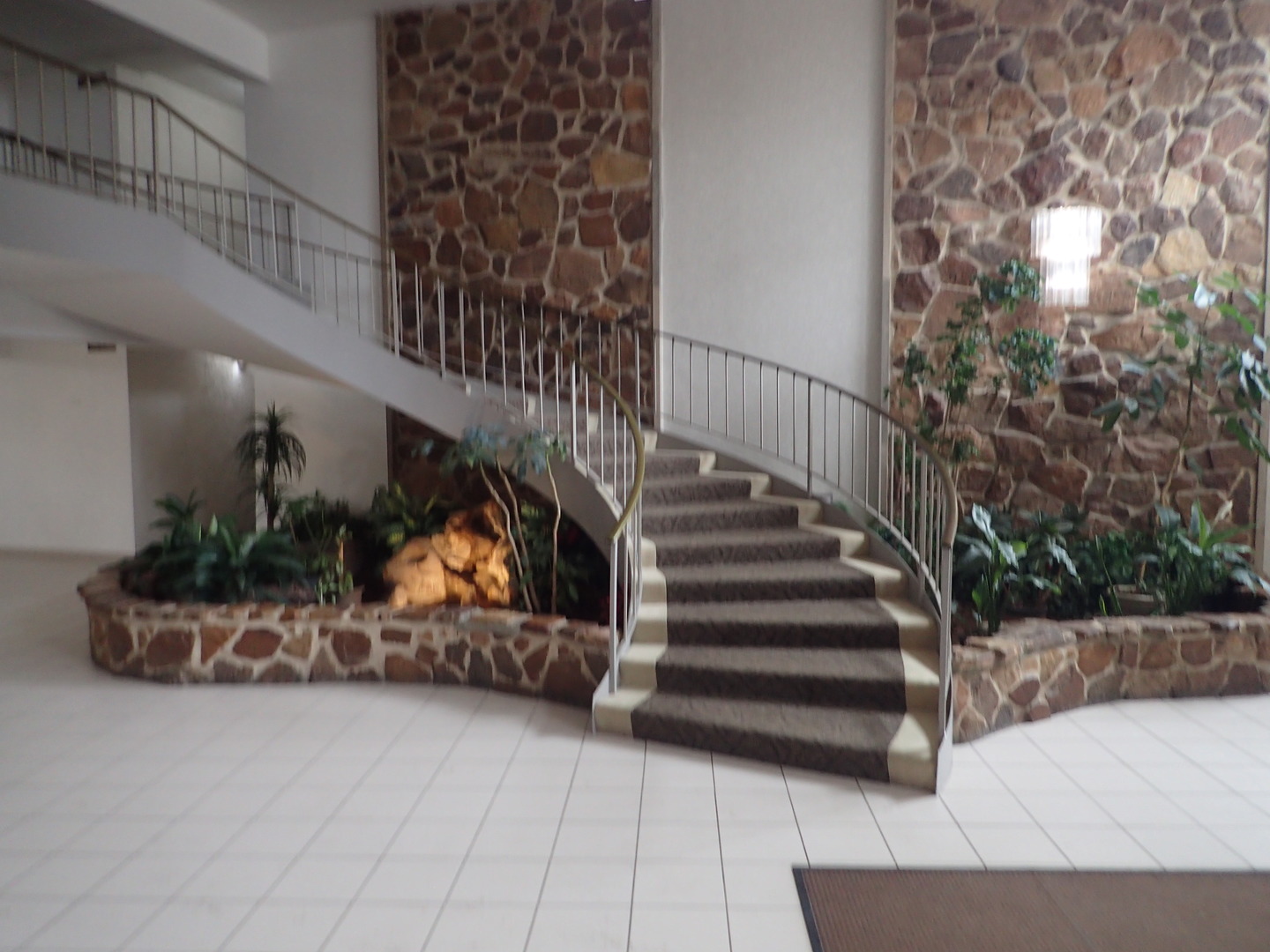 16 E Old Willow Road 435S