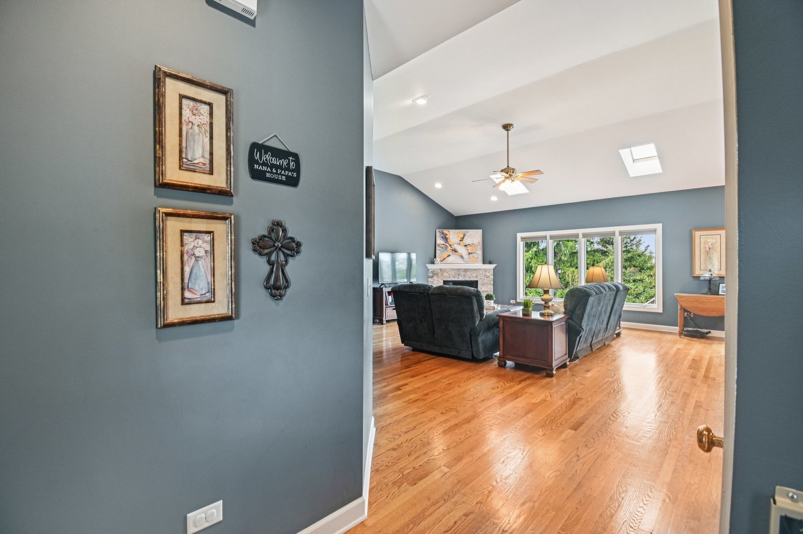 4N466 Mark Twain Street