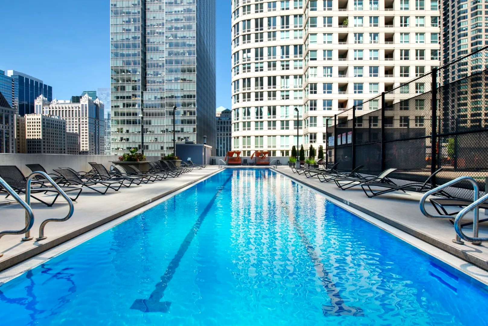 345 N LASALLE Drive 4003