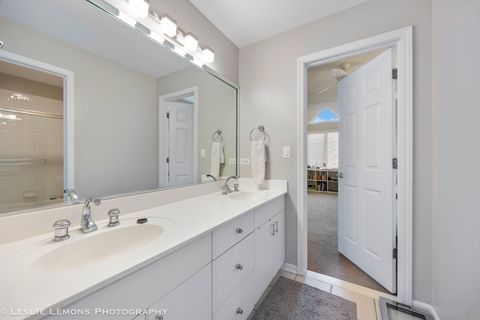 Tiny photo for 11 Loblolly Court, Lemont, IL 60439 (MLS # 12628425)