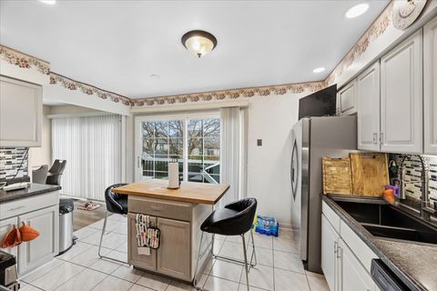 Tiny photo for 140 Wedgewood Way, Bolingbrook, IL 60440 (MLS # 12609650)