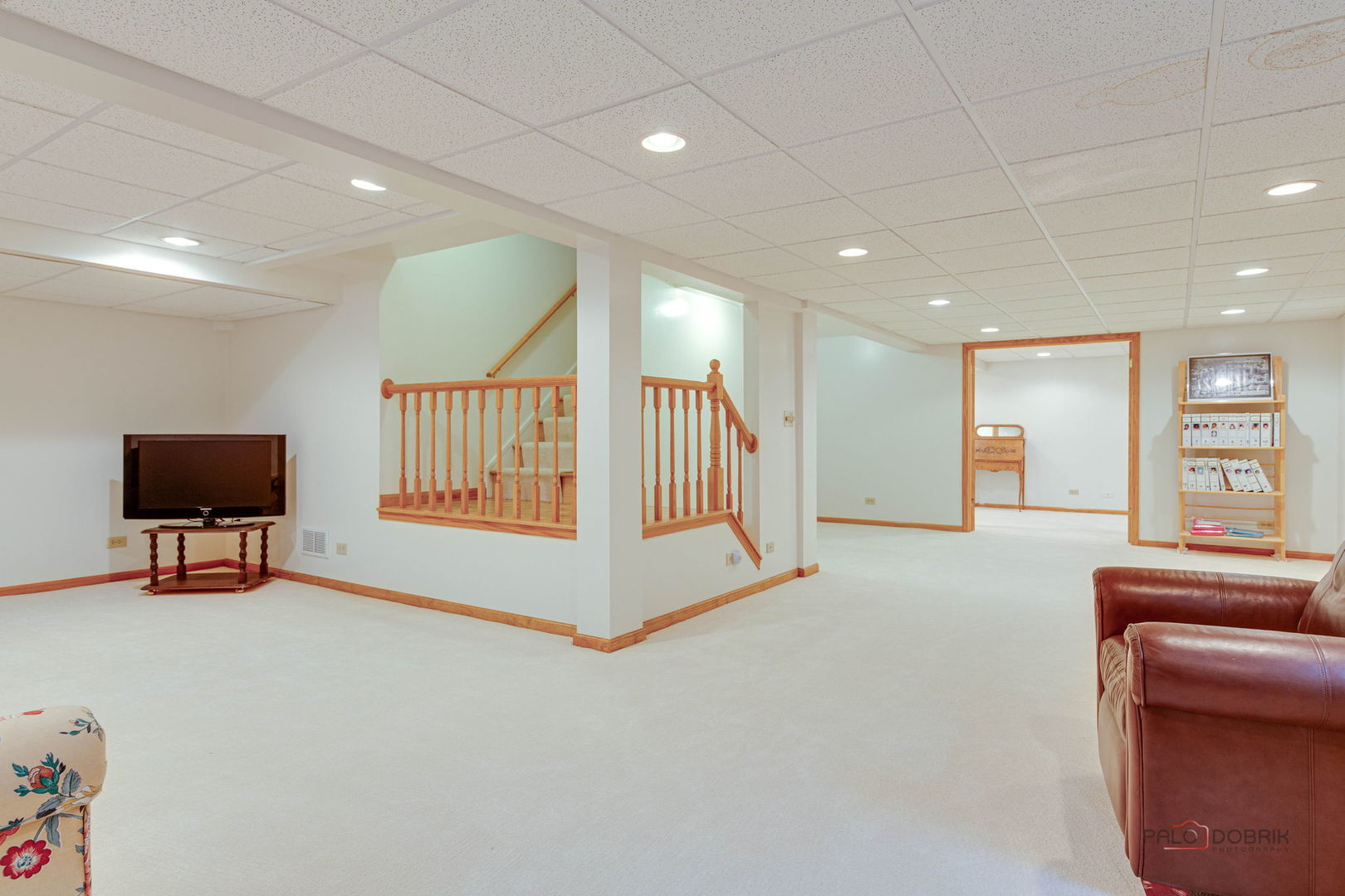 Palatine, Illinois 60067, United States, 5 Bedrooms Bedrooms, ,3 BathroomsBathrooms,Residential,Contingent,246982