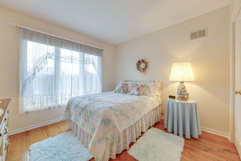 Tiny photo for 1144 S Hiddenbrook Trail, Palatine, IL 60067 (MLS # 12520964)