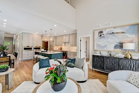 Tiny photo for 129 Harding Court, Glen Ellyn, IL 60137 (MLS # 12385882)