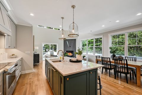 Tiny photo for 129 Harding Court, Glen Ellyn, IL 60137 (MLS # 12385882)