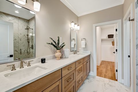 Tiny photo for 129 Harding Court, Glen Ellyn, IL 60137 (MLS # 12385882)