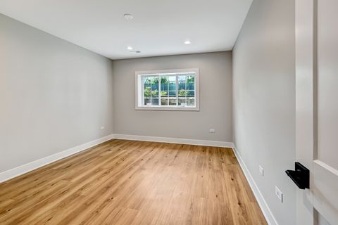 Tiny photo for 129 Harding Court, Glen Ellyn, IL 60137 (MLS # 12385882)