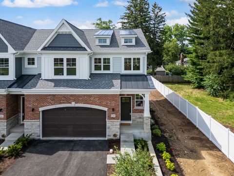 Tiny photo for 129 Harding Court, Glen Ellyn, IL 60137 (MLS # 12385882)