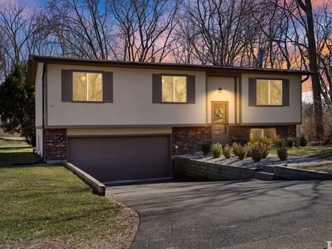 518 Nancy Court Wauconda IL 60084