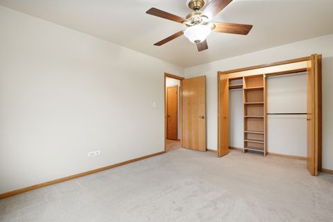 Tiny photo for 14016 Waterbury Drive #1404, Crestwood, IL 60418 (MLS # 12629727)