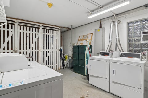 Tiny photo for 820 Seward Street #2F, Evanston, IL 60202 (MLS # 12772003)
